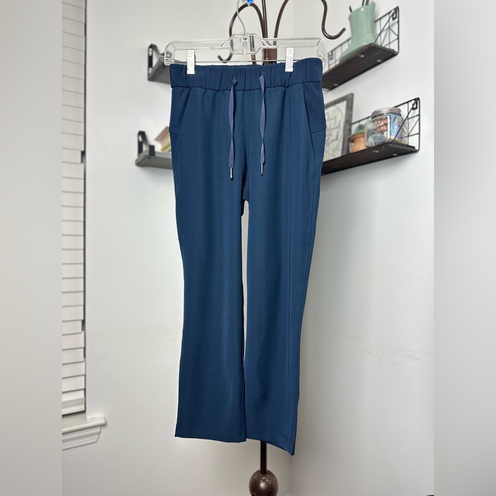Lululemon on the fly navy blue pants women’s size 2 - Picture 5 of 10